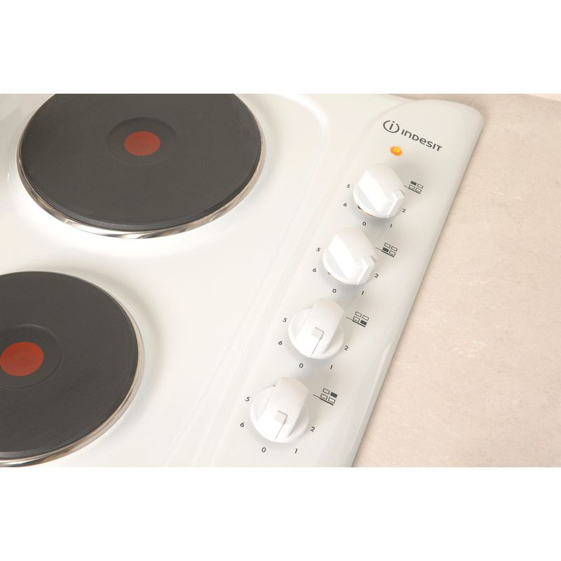 Indesit-HOB-PIM-604--WH--GB-White-Solid-Plate-Lifestyle_Control_Panel