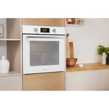 Indesit-OVEN-Built-in-IFW-6340-WH-UK-Electric-A-Lifestyle-perspective