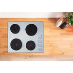 Indesit-HOB-TI-60-W-White-Solid-Plate-Lifestyle-frontal