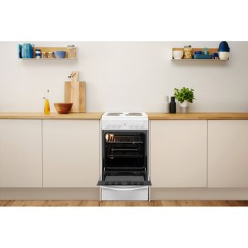 Indesit Cooker IS5E4KHW/UK White Electrical Lifestyle frontal open