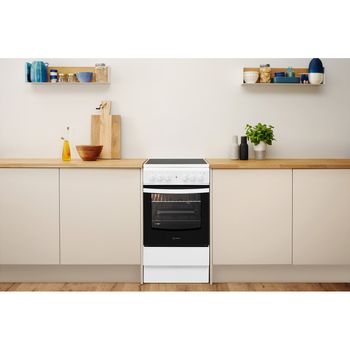 Indesit Cooker IS5V4KHW/UK White Electrical Lifestyle frontal