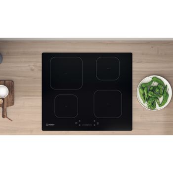 Indesit HOB IS 83Q60 NE Black Induction vitroceramic Lifestyle frontal