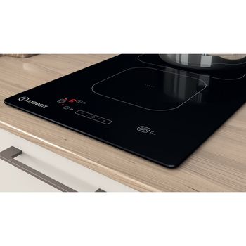 Indesit HOB IS 19Q30 NE Black Induction vitroceramic Lifestyle control panel