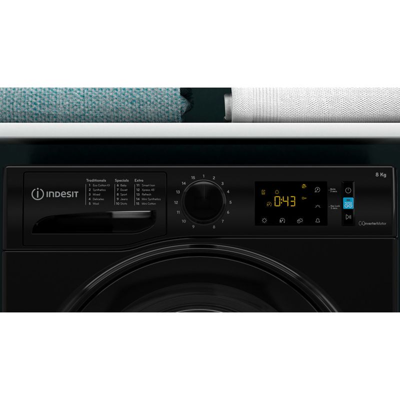 Indesit-Dryer-I3-D81B-UK-Black-Lifestyle-control-panel