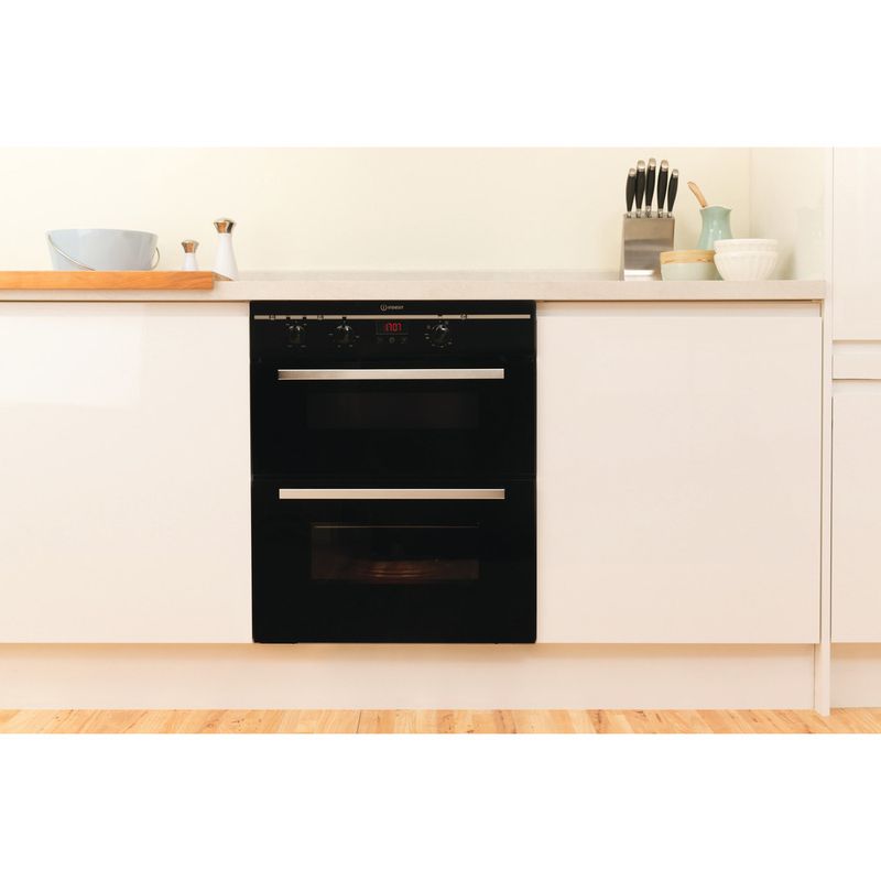 Indesit-Double-oven-FIMU-23--BK--S-Black-B-Lifestyle_Frontal