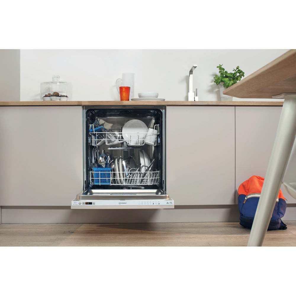 Integrated Dishwasher Indesit DIFP 18B1 UK DIFP 18B1 UK