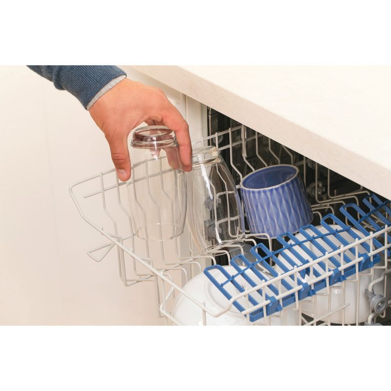 Indesit-Dishwasher-Built-in-DISR-14B-UK-Full-integrated-A-Lifestyle-people