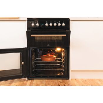 Indesit-Double-Cooker-DD60C2C-K--UK-Black-B-Vitroceramic-Lifestyle_Frontal_Open