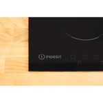 Indesit-HOB-VID-641-B-C-Black-Induction-vitroceramic-Lifestyle-control-panel