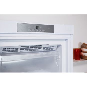 Indesit-Freezer-Free-standing-UI8-F1C-W-UK-Global-white-Lifestyle_Control_Panel
