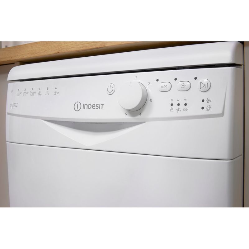 Indesit-Dishwasher-Free-standing-DSR-26B1-UK-Free-standing-A-Lifestyle-control-panel