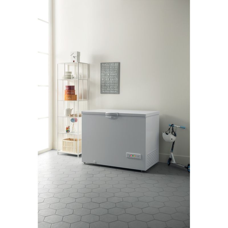 Indesit-Freezer-Free-standing-DCF1A-250-UK.1-White-Lifestyle_Perspective
