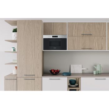 Indesit-Microwave-Built-in-IM-K12-XUK-Stainless-steel-Electronic-22-MW-Grill-function-750-Lifestyle-frontal